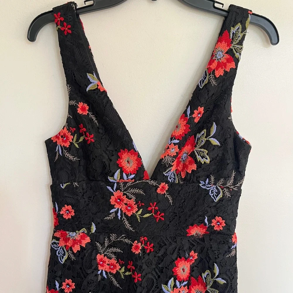 Lovers + Friends Black Floral Embroidered‎ Lace Jumpsuit Wide Leg V-Neck Small